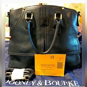 New Dooney and Bourke florentine clayton pocket satchel